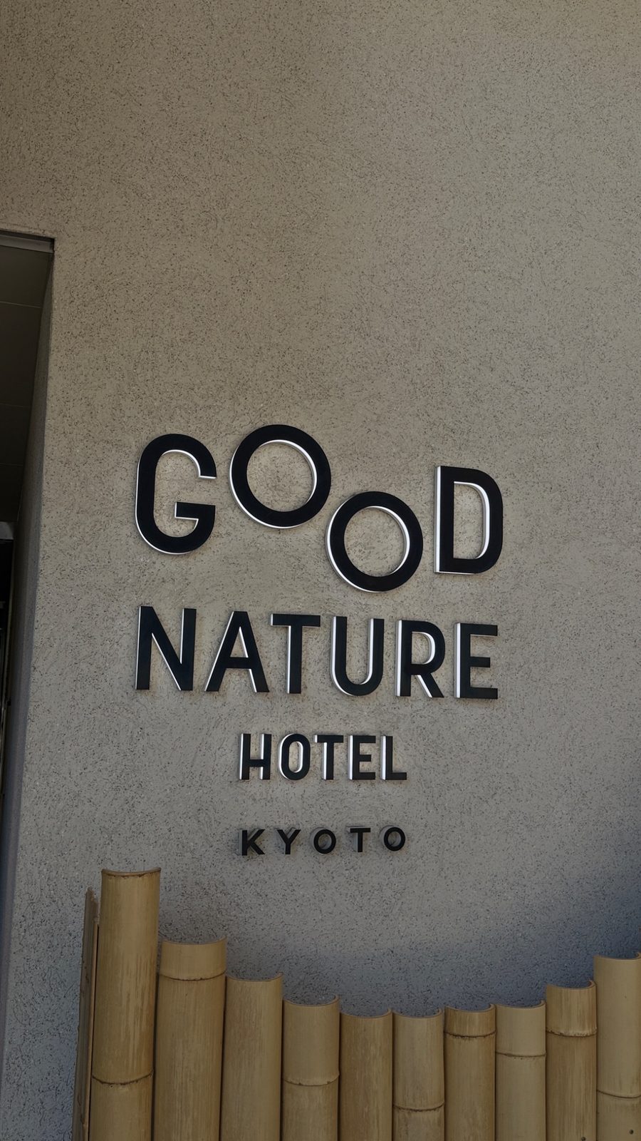 Identificação do Good Nature Hotel Kyoto